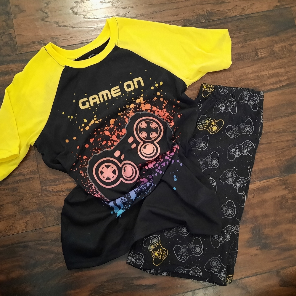 Boy's pajama set